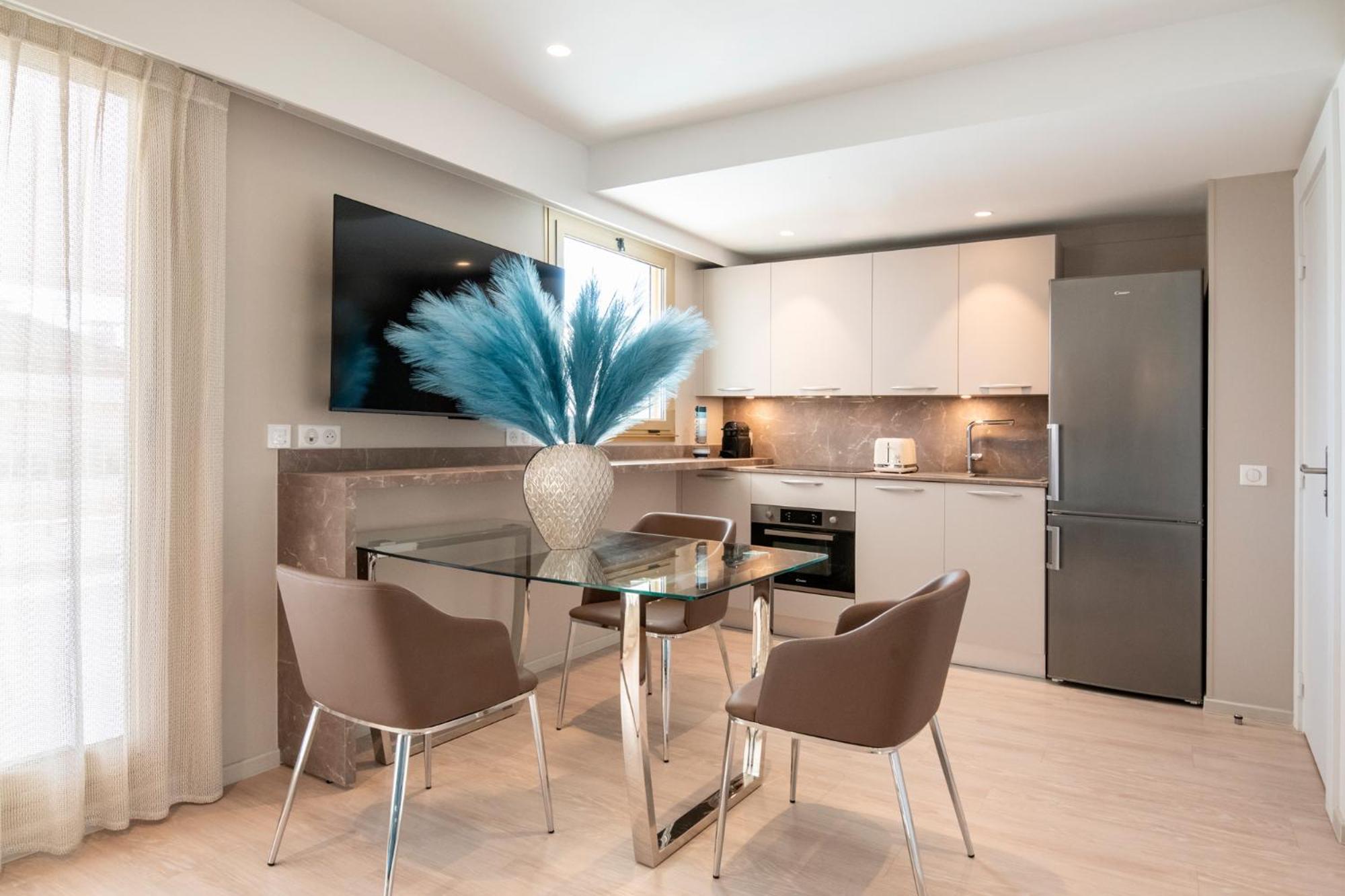Residence Hoteliere Chambord Au Coeur De Menton - Entierement Renovee Buitenkant foto